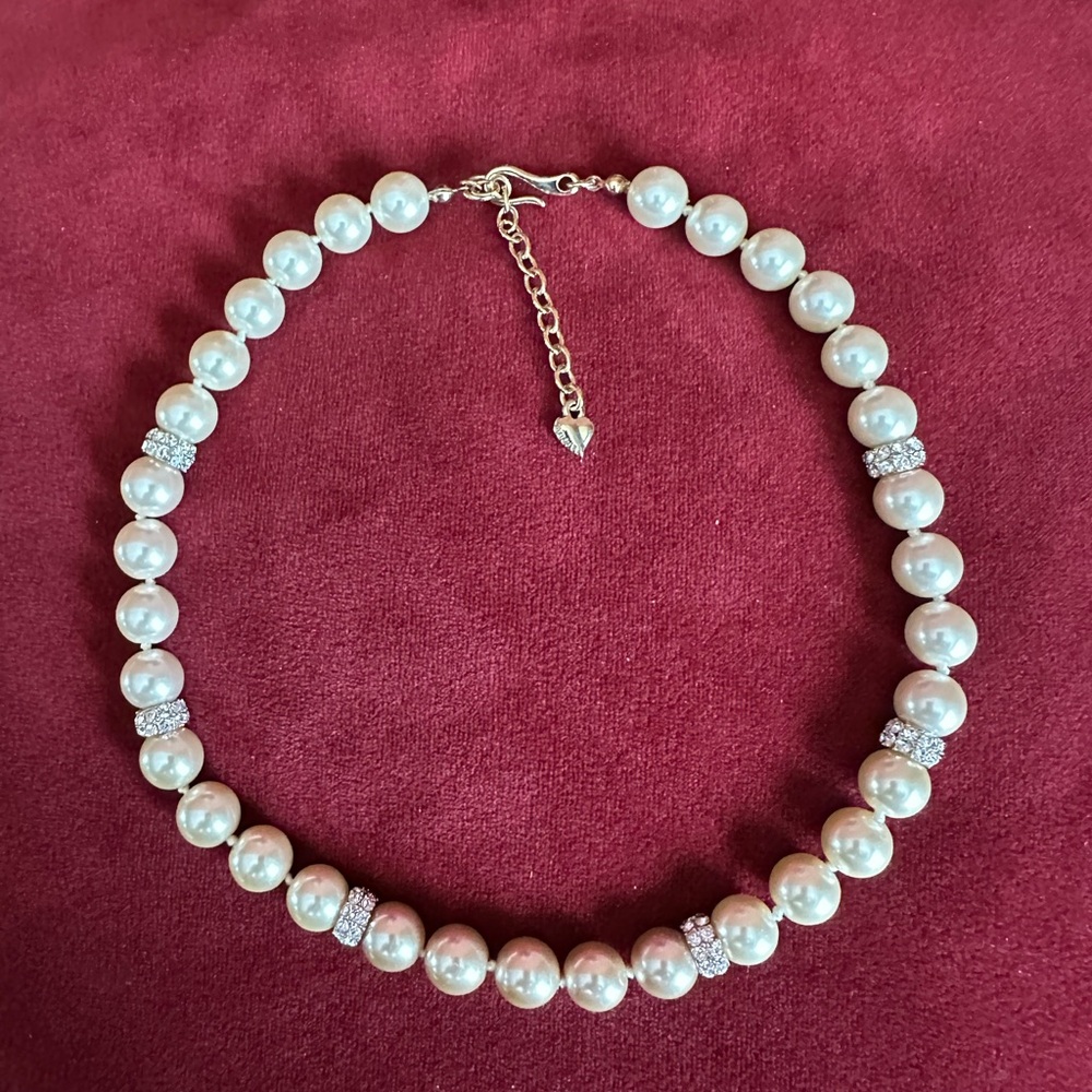 Vintage Carolee Pearl and Crystal Bead Necklace - White Pearlescent